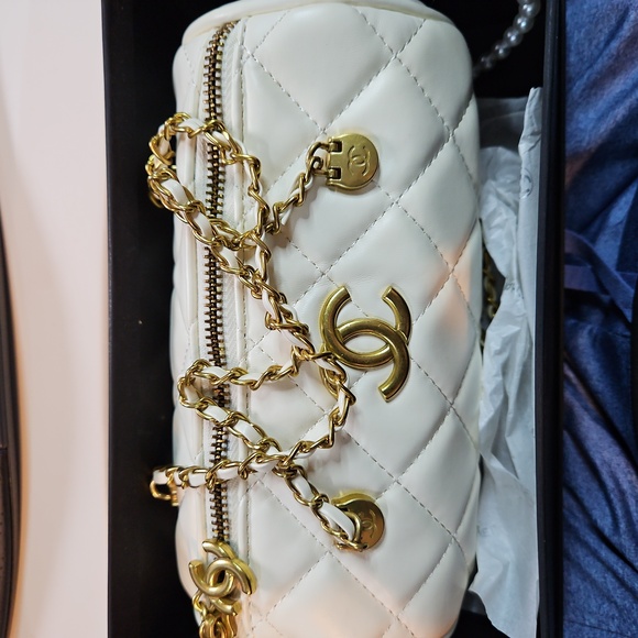 ๐ GWP Chanel Makeup Bag RAFFLE TICKET ๐ 25 TICKETS ๐ $40 EACH ๐ - Picture 1 of 1